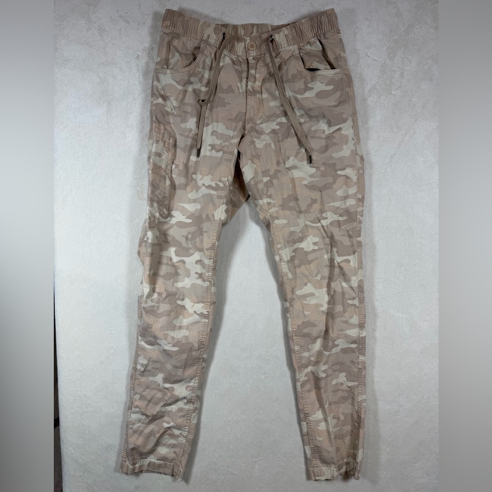 BYLT Basics Size M Athletic Fit Tan Weekender Pants Camouflage Joggers